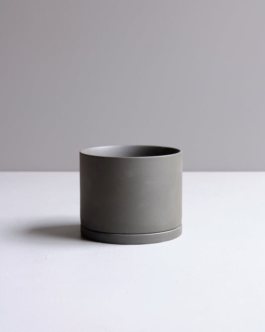 KINTO Plant Pot: Dark Grey